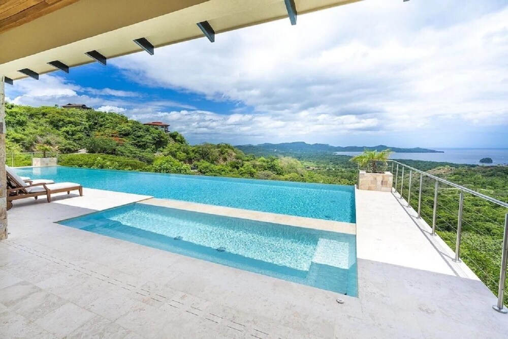 Playa Flamingo Designer Home With Spectacular 180 Ocean Views - Casa DEL MAR