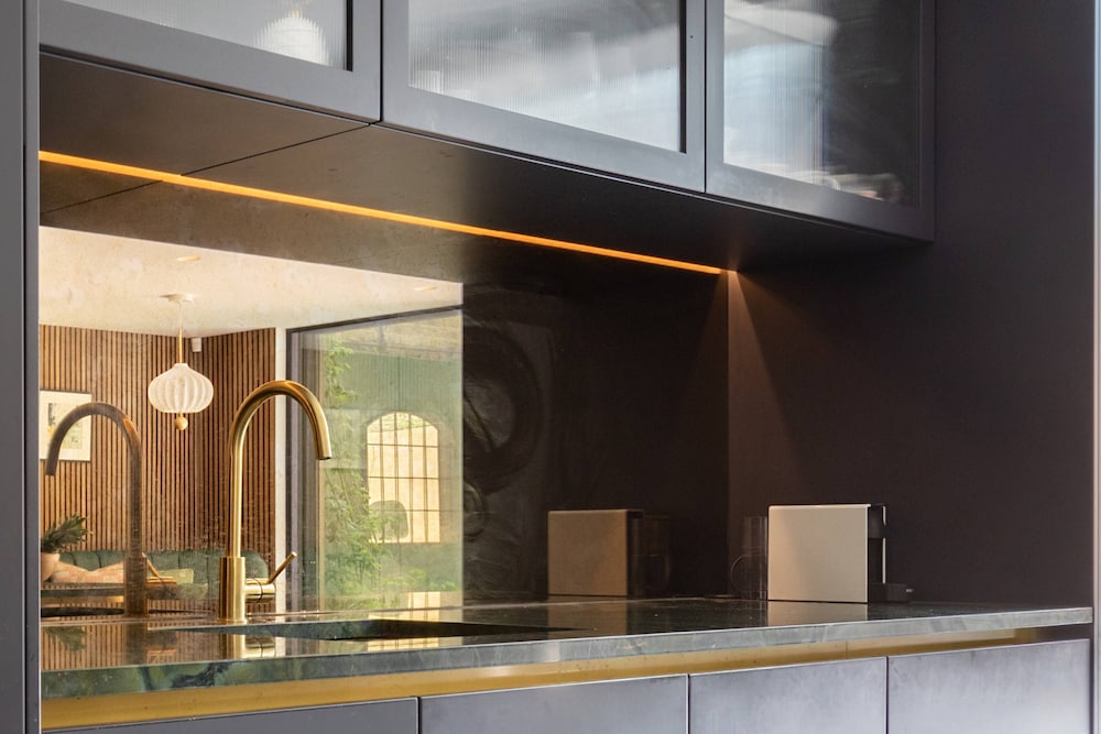 Westbourne Park Road XVI by Onefinestay