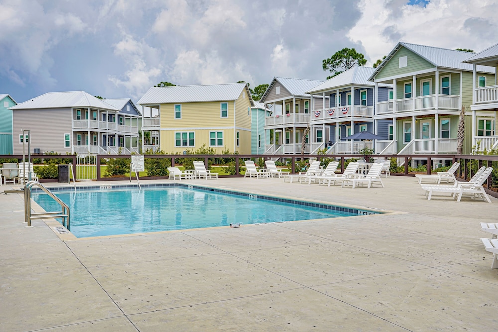 Poolside Fun + Ocean Strolls: Port St Joe Retreat!