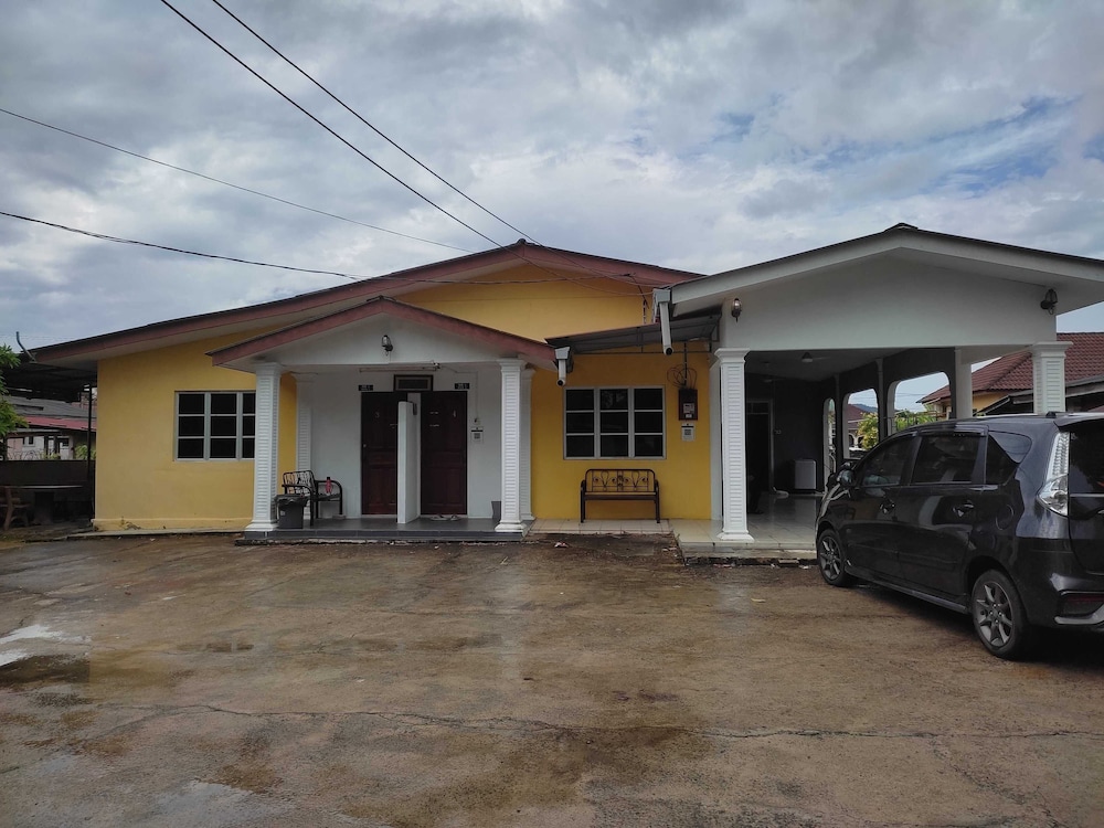 OYO Homes 90600 Ummi Chalet Dungun photo 1