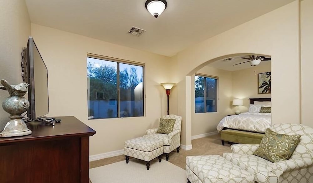 Dynamite By Signature Vacation Rentals