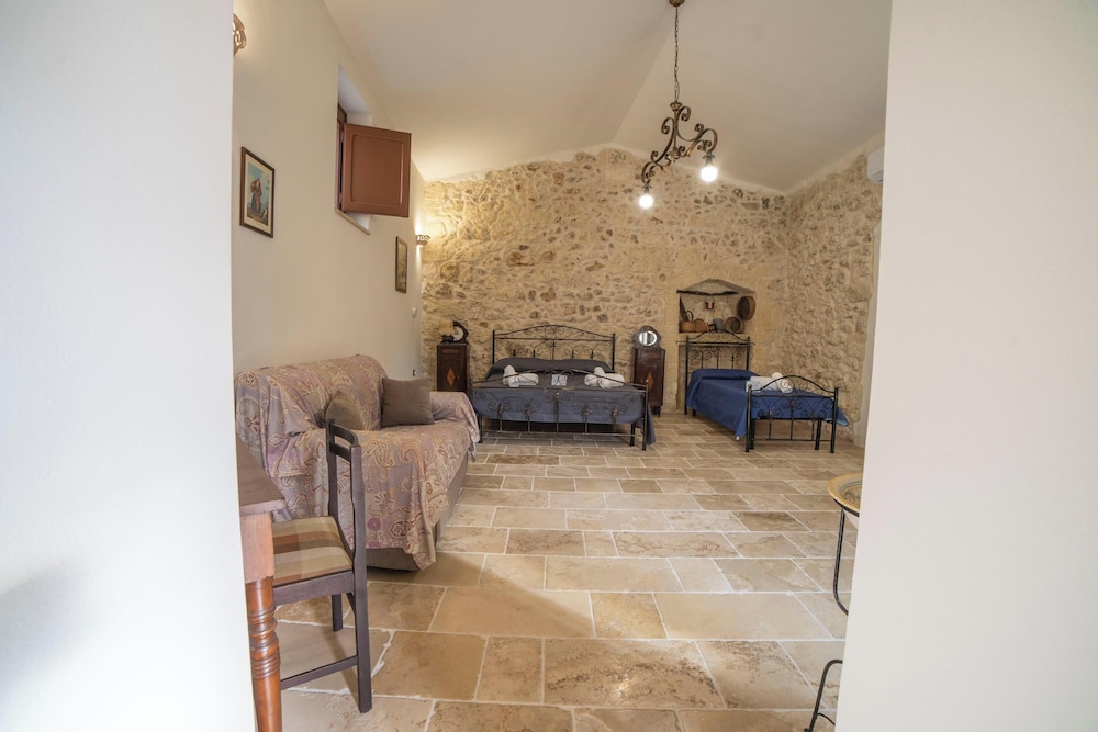 Corte San Giorgio Boutique apt With Airco