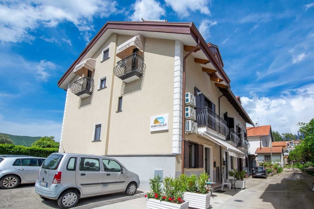 Rossy Palace Amalfi Coast Suites