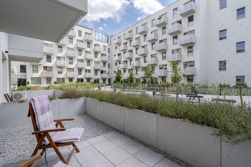 RentPlanet - Apartament Braniborska view 5