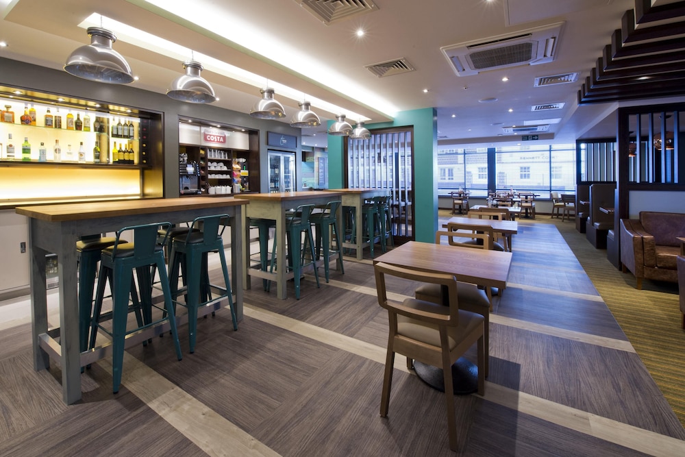 Premier Inn Letchworth Garden City 5
