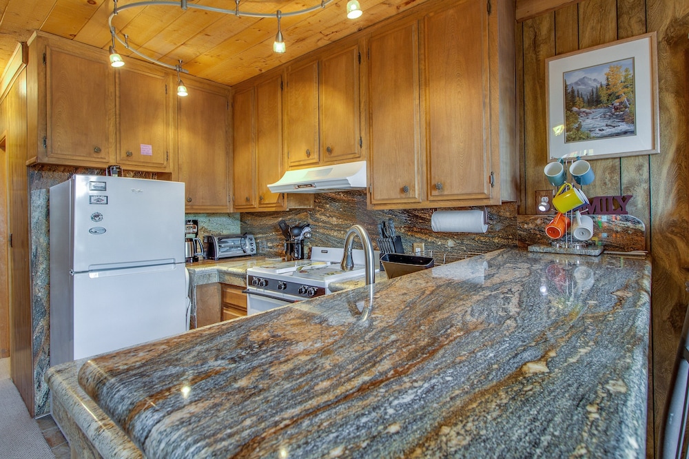 Castle Rock Cabin #2