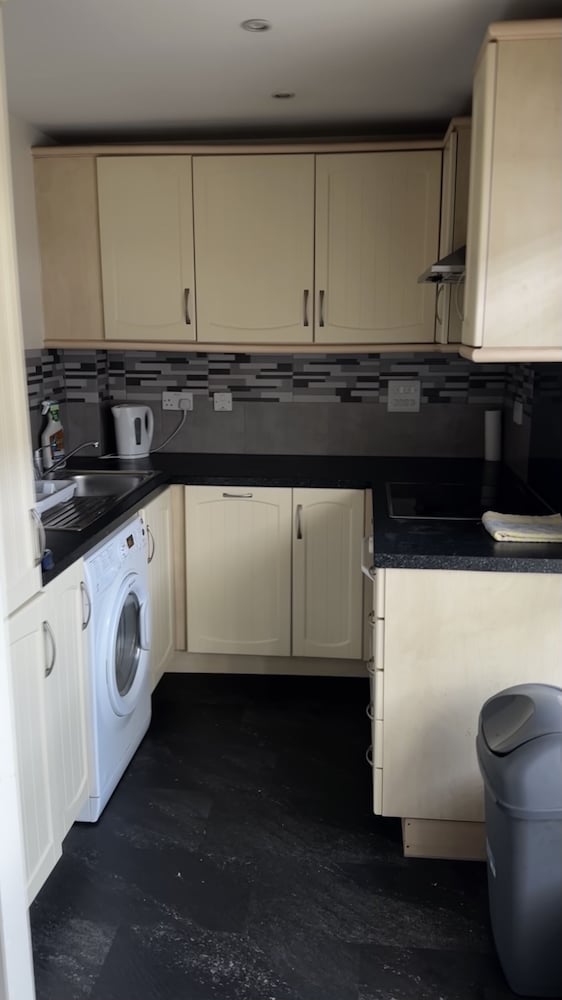 Ground Floor 2-bed Apartment in Colchester view 4