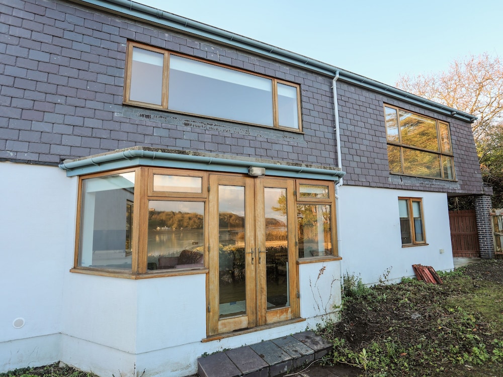 Ynys Faelog Cottage