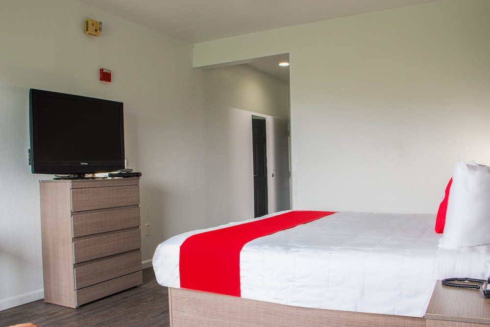 Americas Best Value Inn Donaldsonville