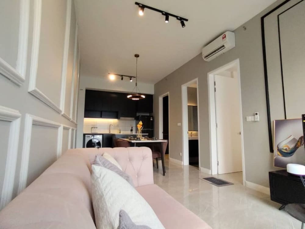 The Axon Bukit Bintang by SMOVF BNB