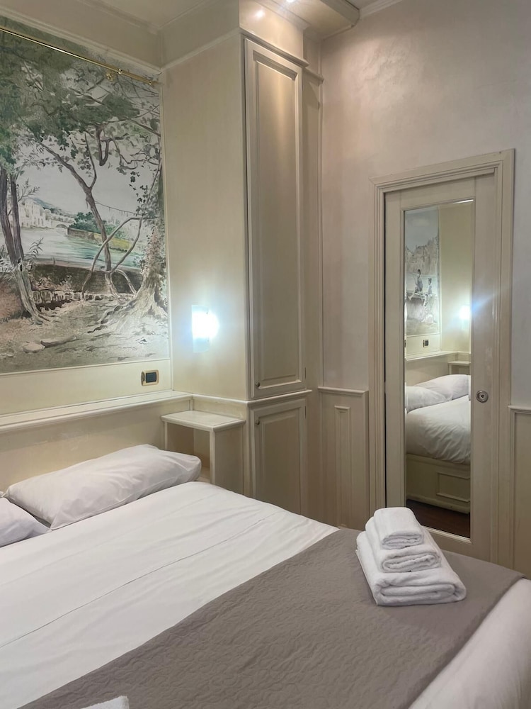Dama Opera Elegantia Rooms