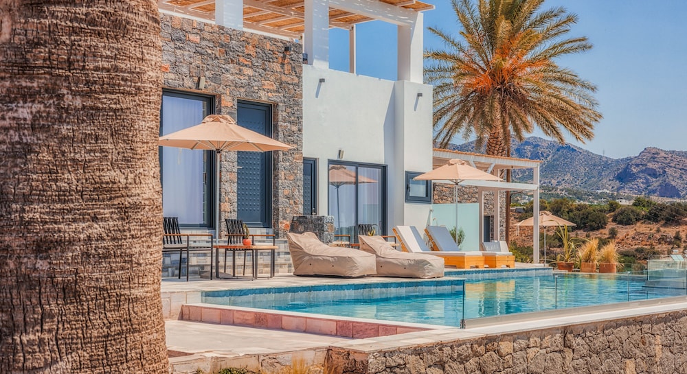 Plakakia Luxury Apartments