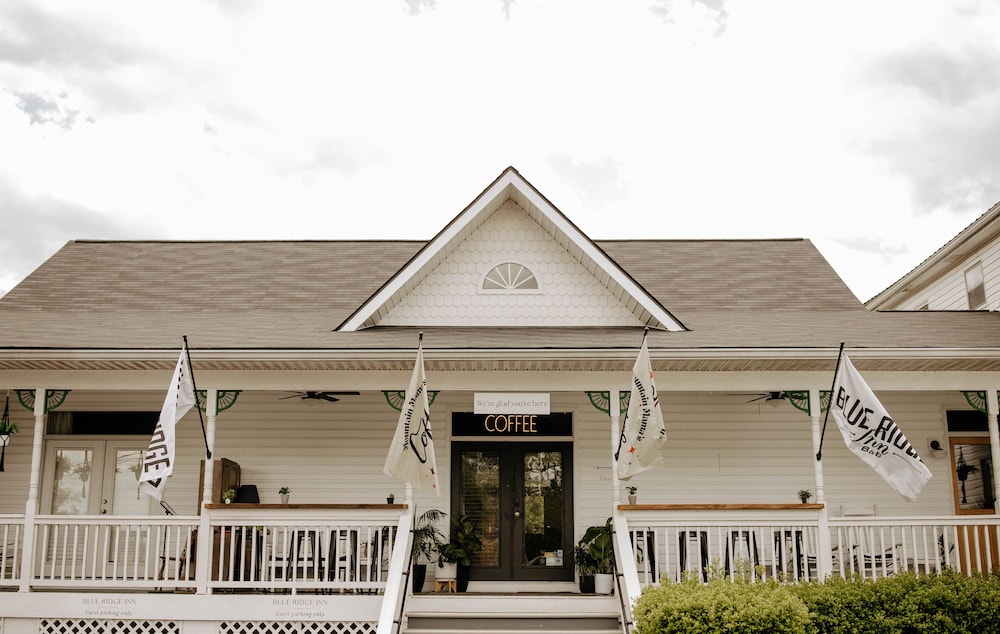Blue Ridge Inn Bed & Breakfast