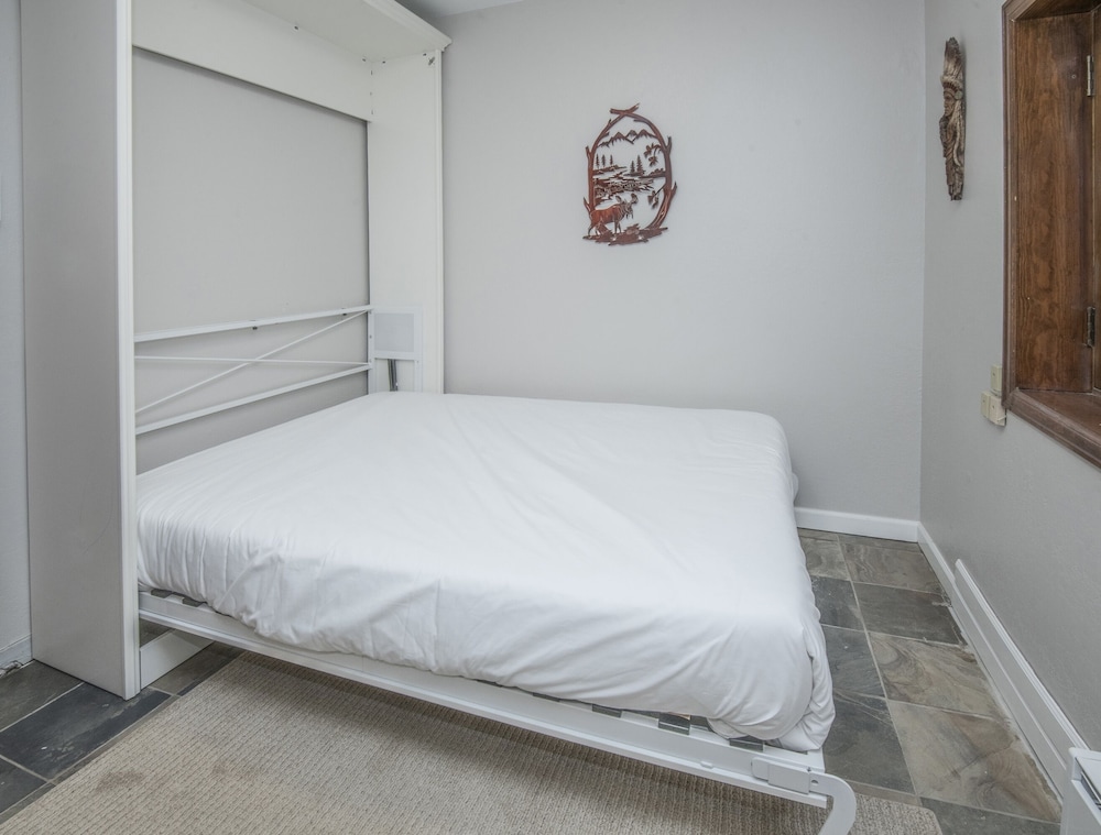 Capstone 5 4 Bedroom Townhouse