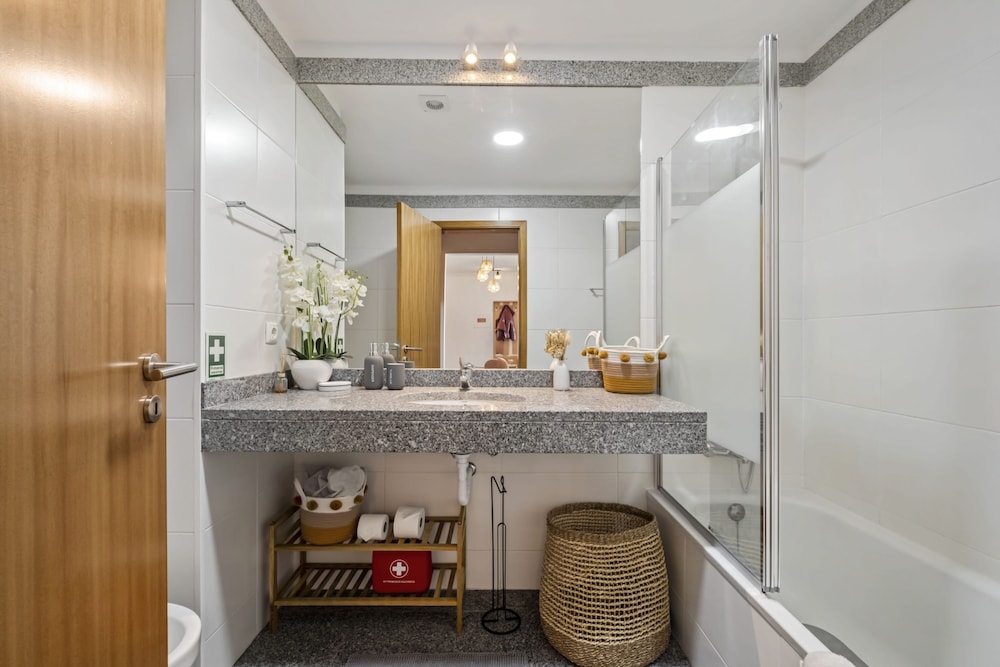 Aura Serena by Madeira Sun Travel