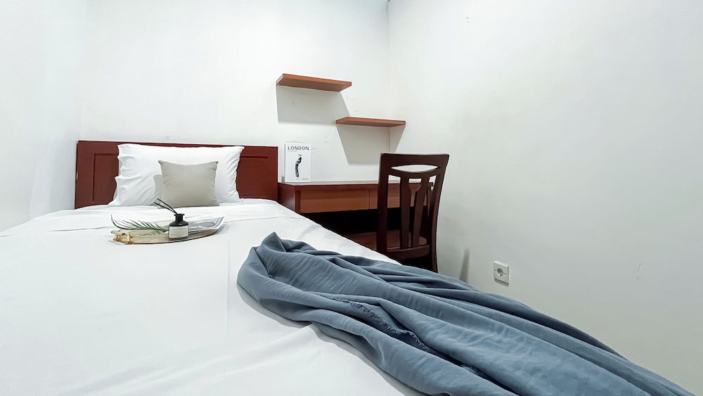 Spacious 2BR Apartment at GP Plaza