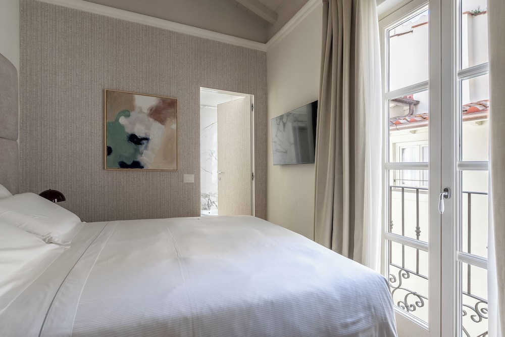 Deservi Luxury Apartments