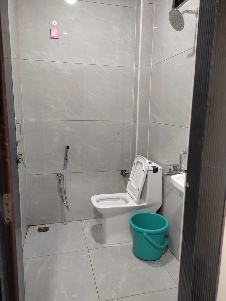 Hotel NVR Grand