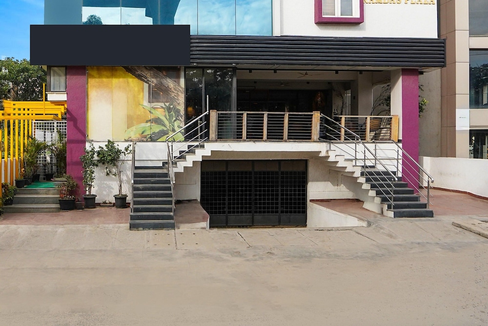 Cosy Stays at HBR Layout