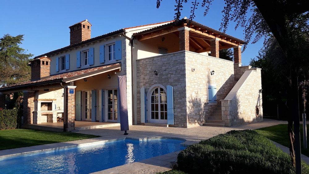 Villas Vabriga