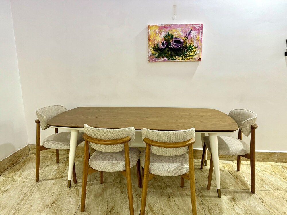 FURNISHED APARTMENTS