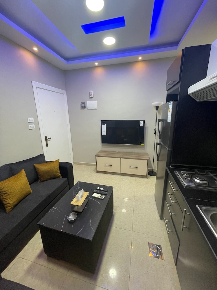 Charming Amman Apartent With City Views