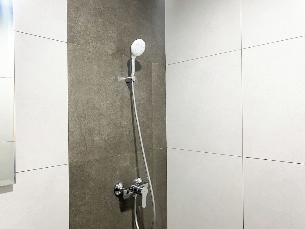 Homey And Nice Studio At Lrt City Bekasi Apartment