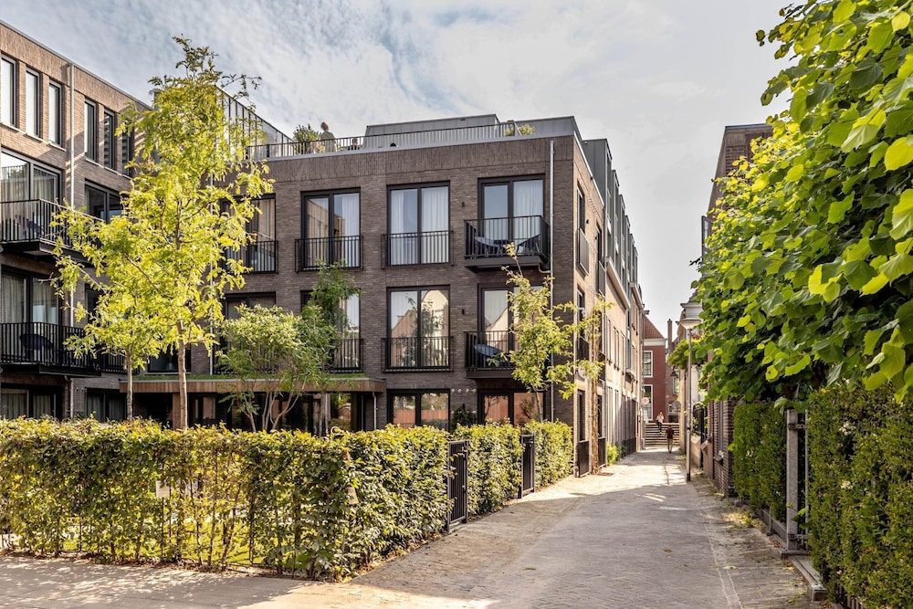 Playful and Luxurious Apartment in Heart of Delft
