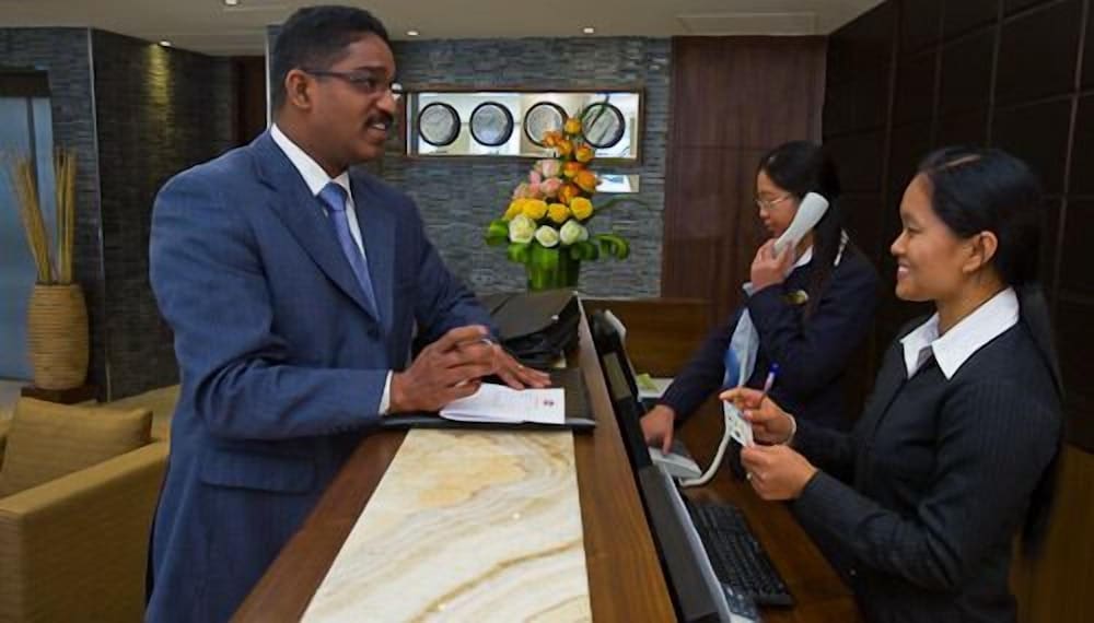 Abu Dhabi Vacations - Phoenix Plaza Hotel Apartments - Property Image 41