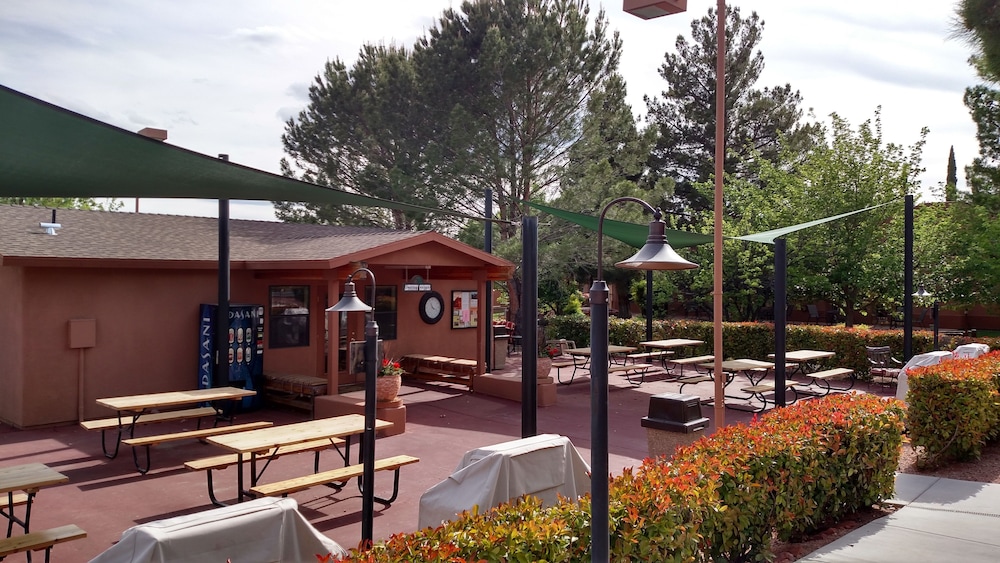 Sedona Pines Resort