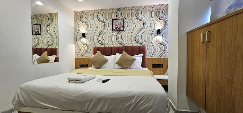 Hotel Lee Grand