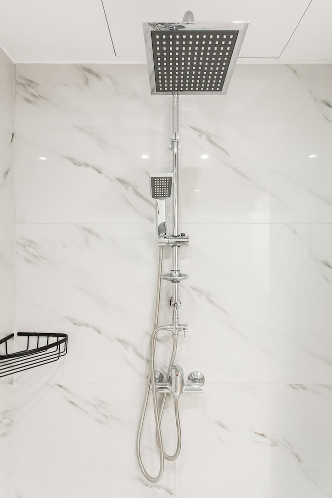 Step One - Luxury Suites right in the heart of Acropolis next to metro station