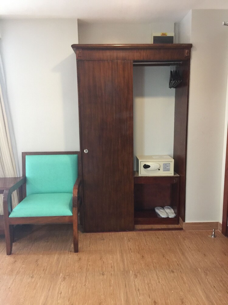 Cebu Vacations - MJ Hotel  Suites - Property Image 44