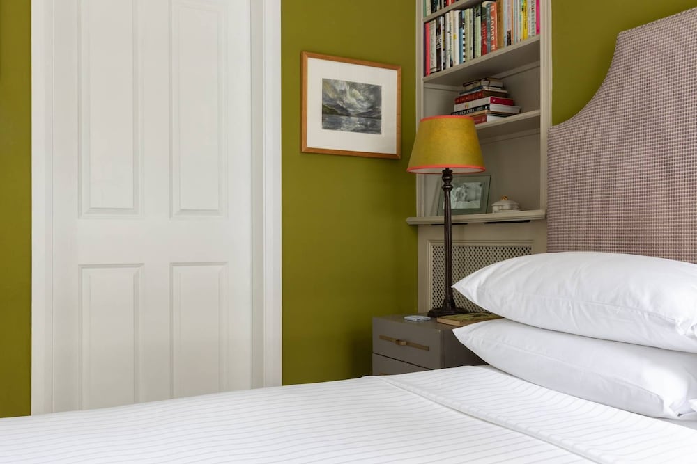 Alderney Street V by Onefinestay
