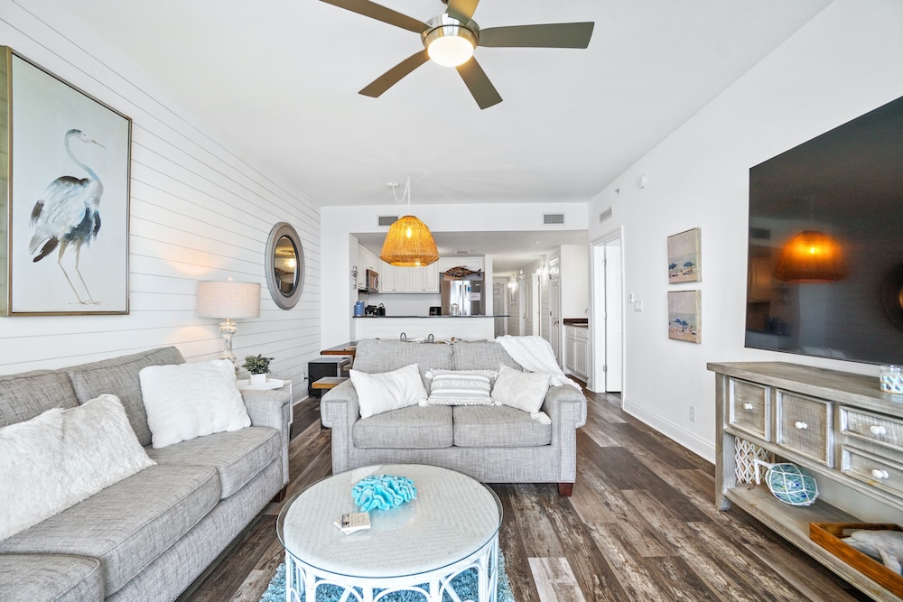 Calypso Beach Resort by Panhandle Getaways