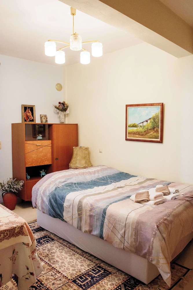 Anastasia s Kastoria Cozy Modern Garden Retreat