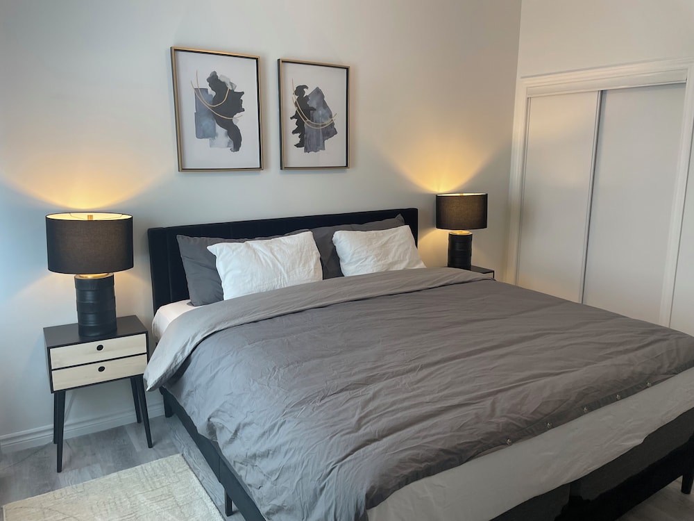 Bentley Commons Fallsview Towns