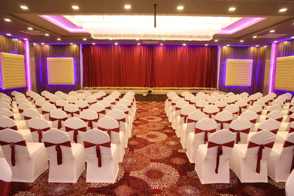 meeting & event spaces