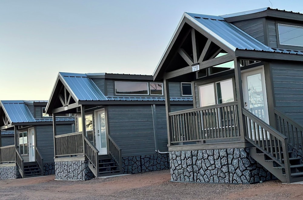 Luxury Tiny Homes - Deluxe King Room