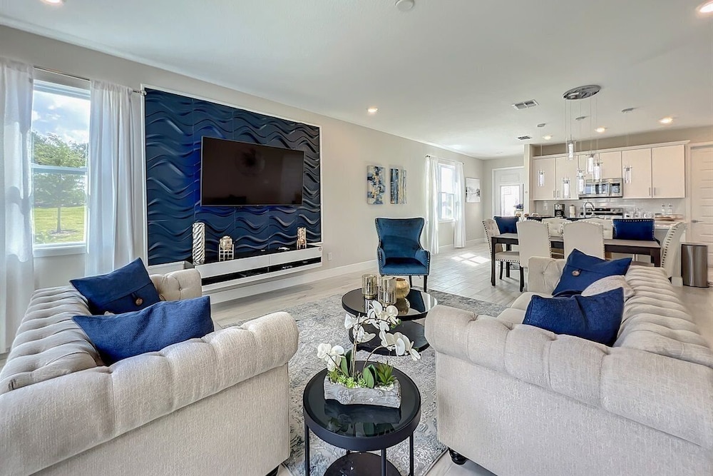 Reunion 3BR Villa Near Disney + Pool Access