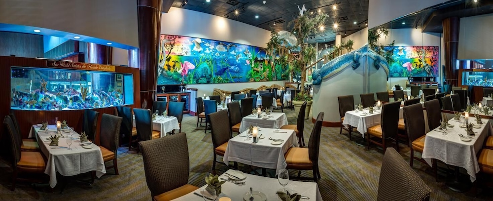Rosen Centre Hotel