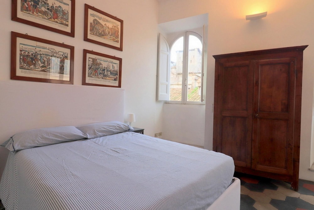 Enchanting 2BR Apt Near Pantheon Vatican