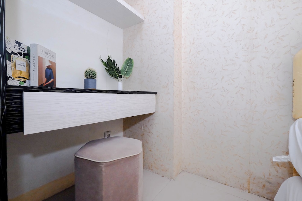 Strategic 2Br Apartment At Green Pramuka City