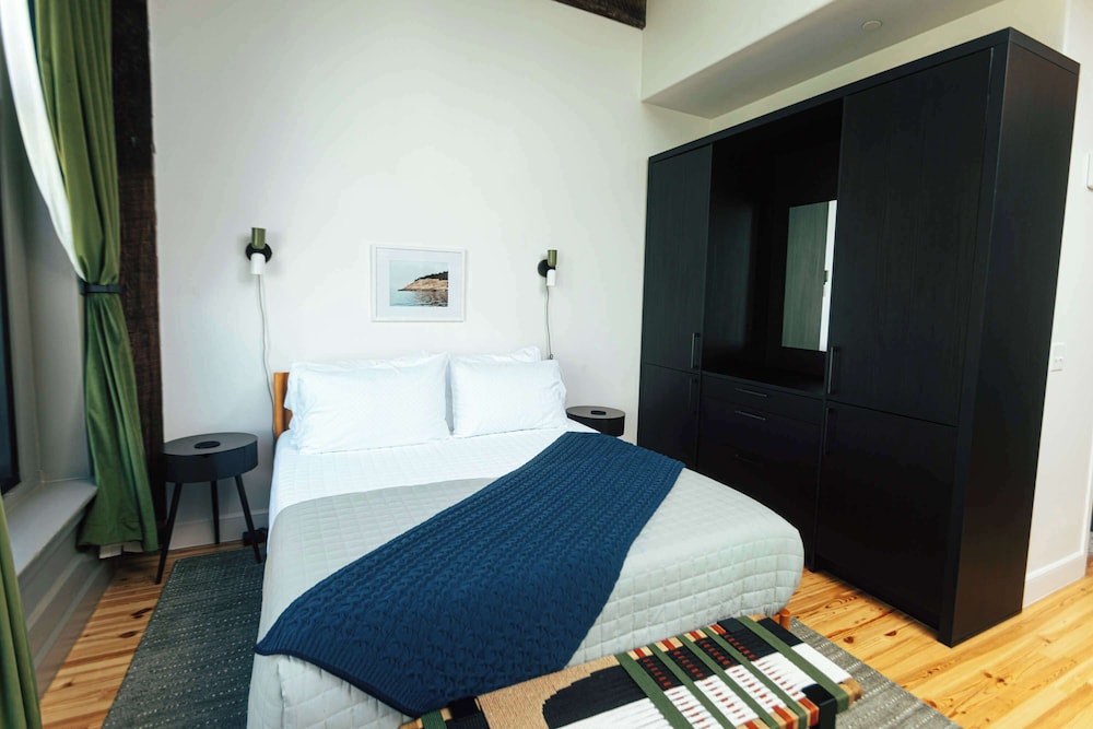 Loft 301 The William - 3rd Ave Views - Carrigans