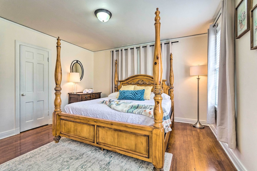 Little Rock Home ~ 5 Mi to Downtown! view 5