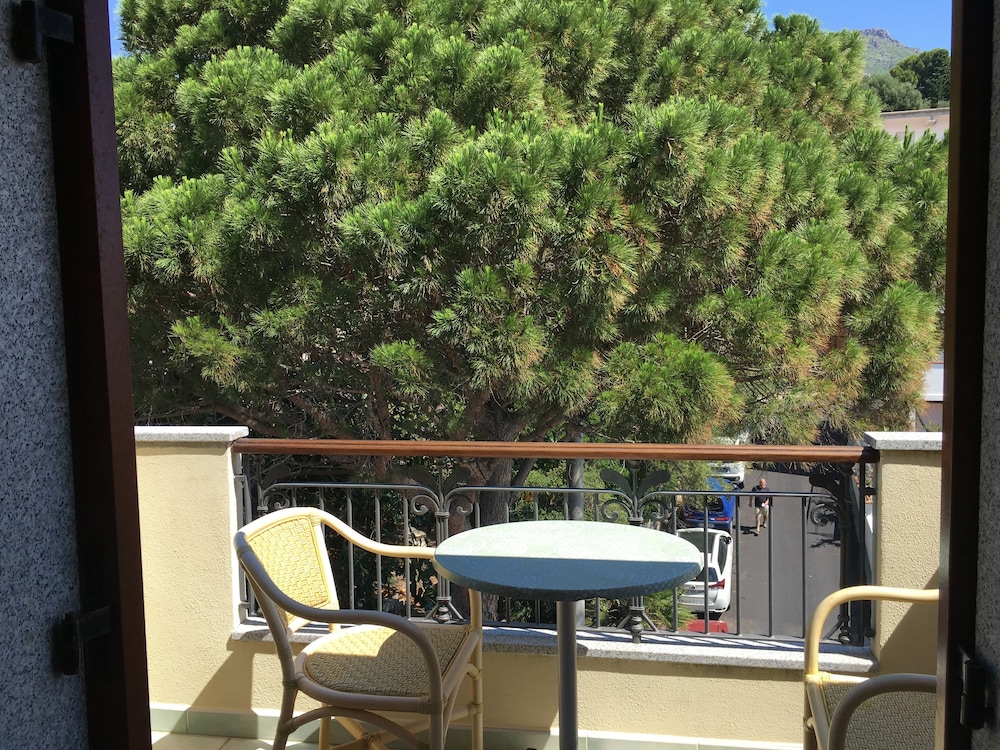 Villa Atardecer - 4 Br home