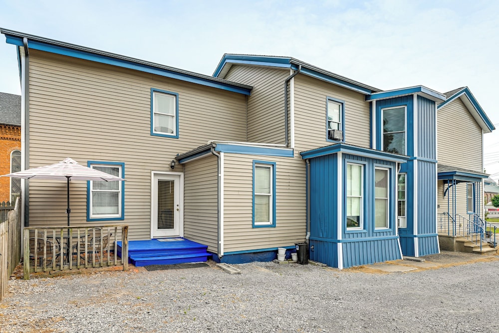 Near Cayuga Wine Trail: Family Retreat w/ Yard!