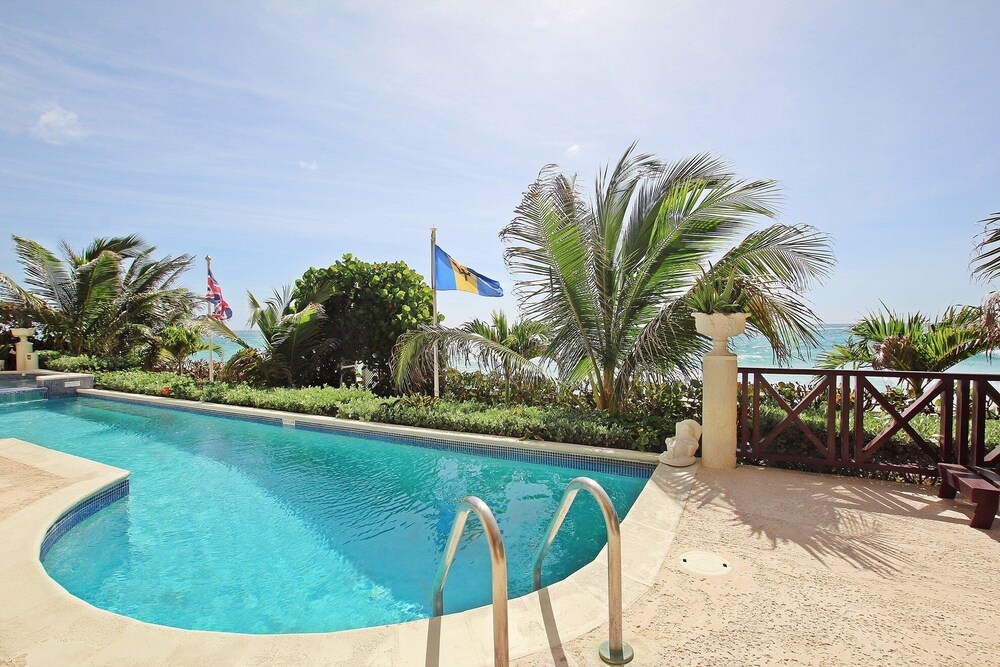 Oceanfront 2-bed Apt With Pool Near Surfing - Rosalie #2 2 Bedroom Apts by Bluescape