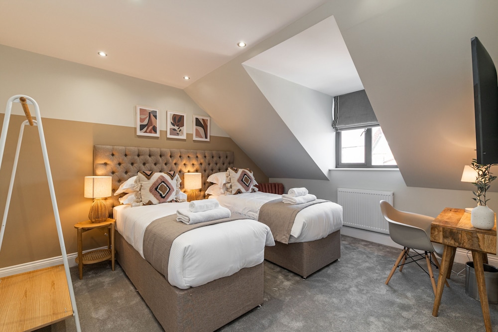 Chelmsford Loft 5 Penthouse