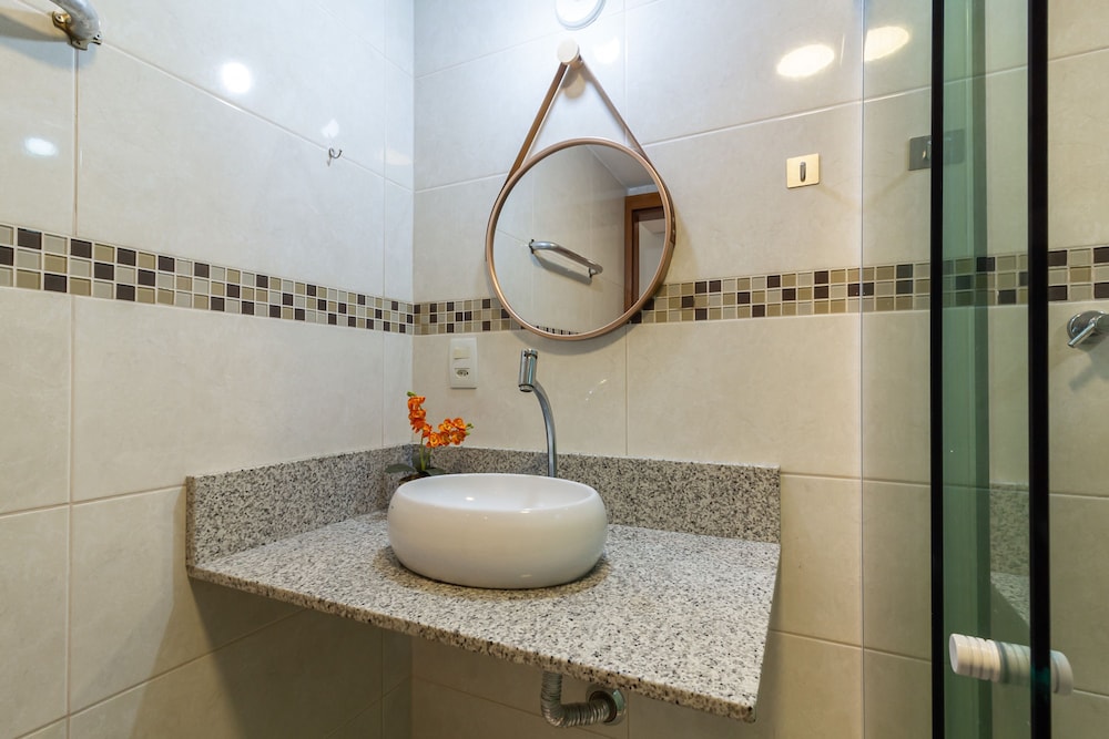 Cosy in Copacabana 7 Minutes From the Beach Fm211